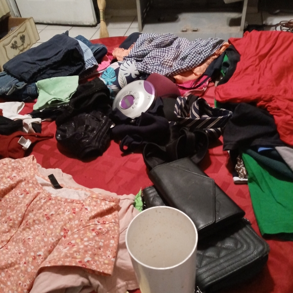 Everything - Picture 2 of 11